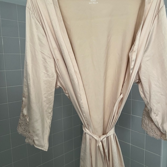 Satin Bridal Robe - Picture 8 of 10